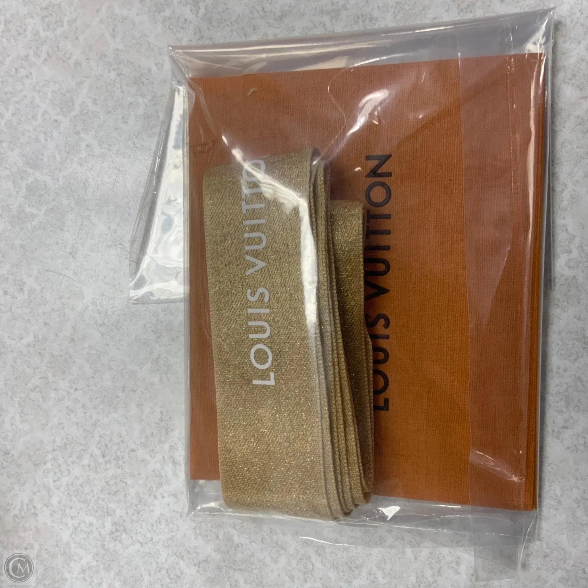 Handbag Luxury Designer By Louis Vuitton, Size: Large
